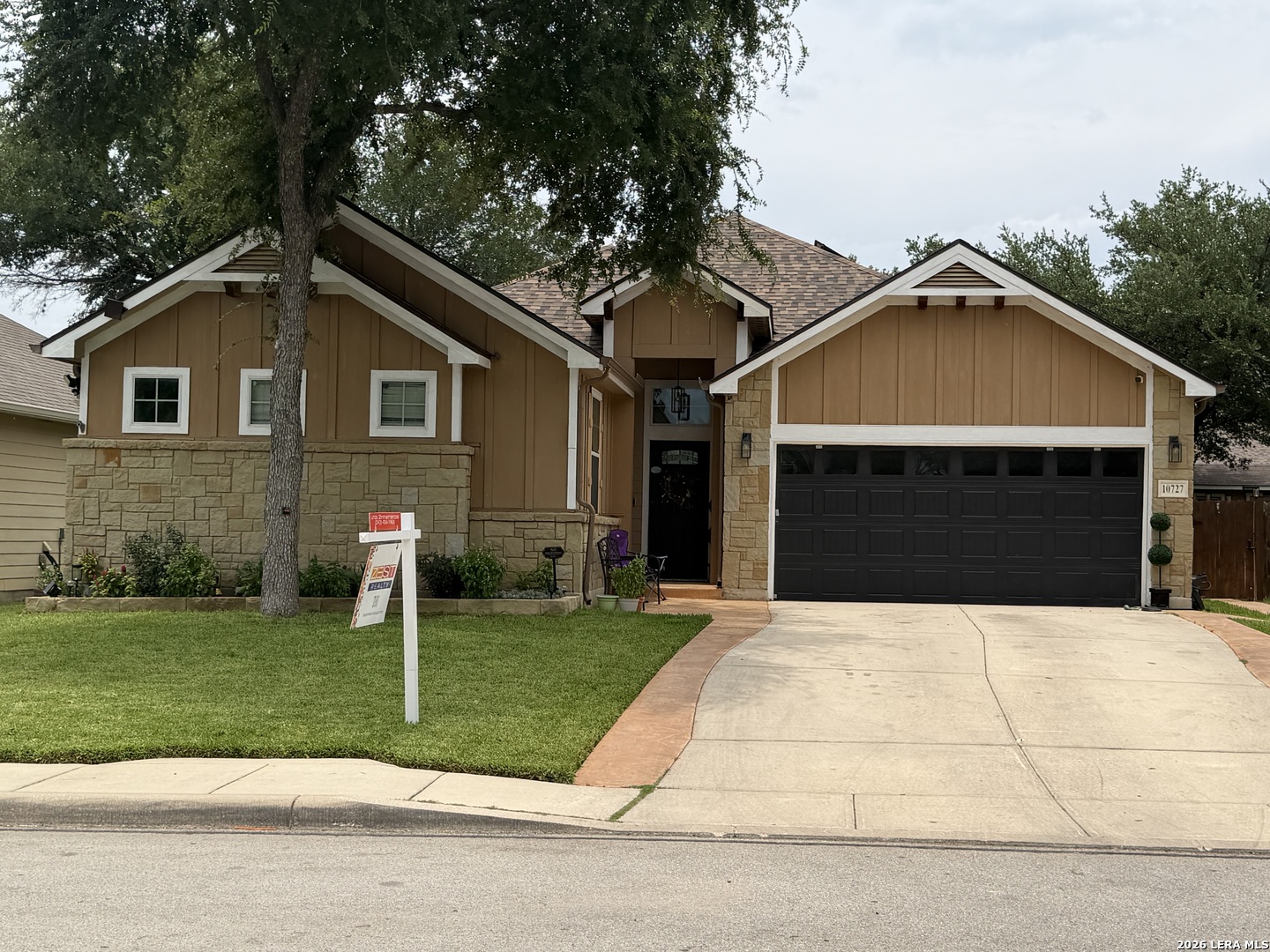10727 Bushbuck Field — photo