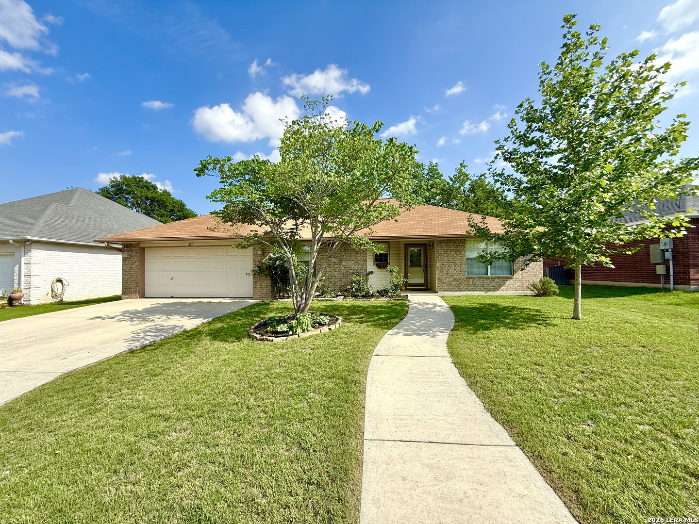 1337 Pecan Arbor — photo