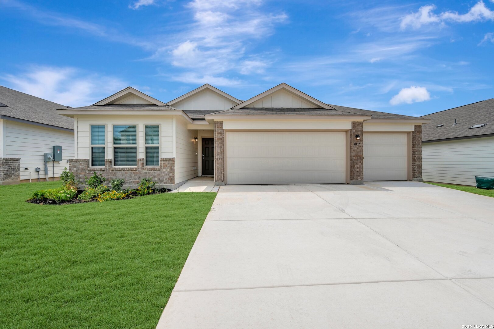 1037 Eagle Crossing — photo