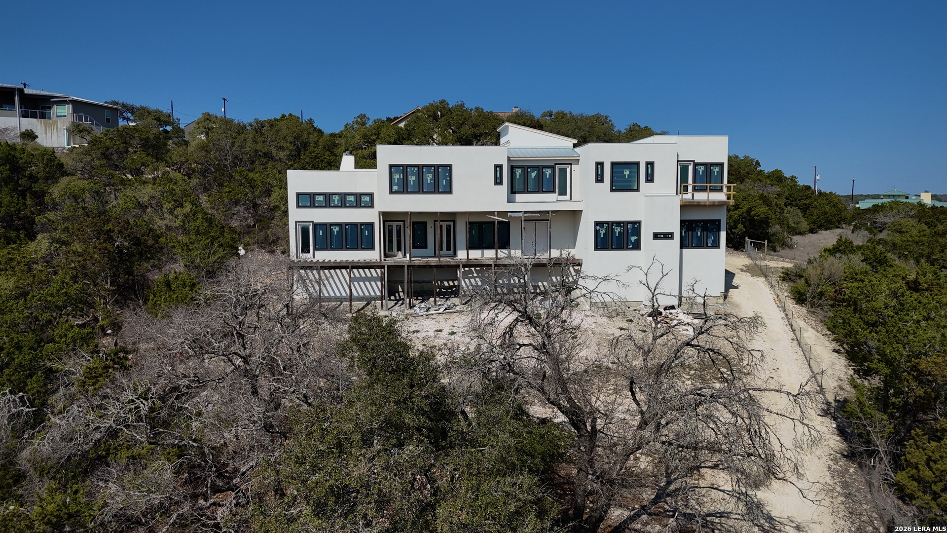20801 Tejas — photo