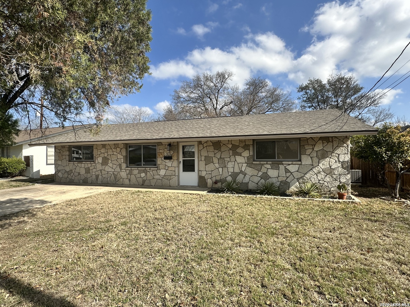 510 Lake Drive — photo