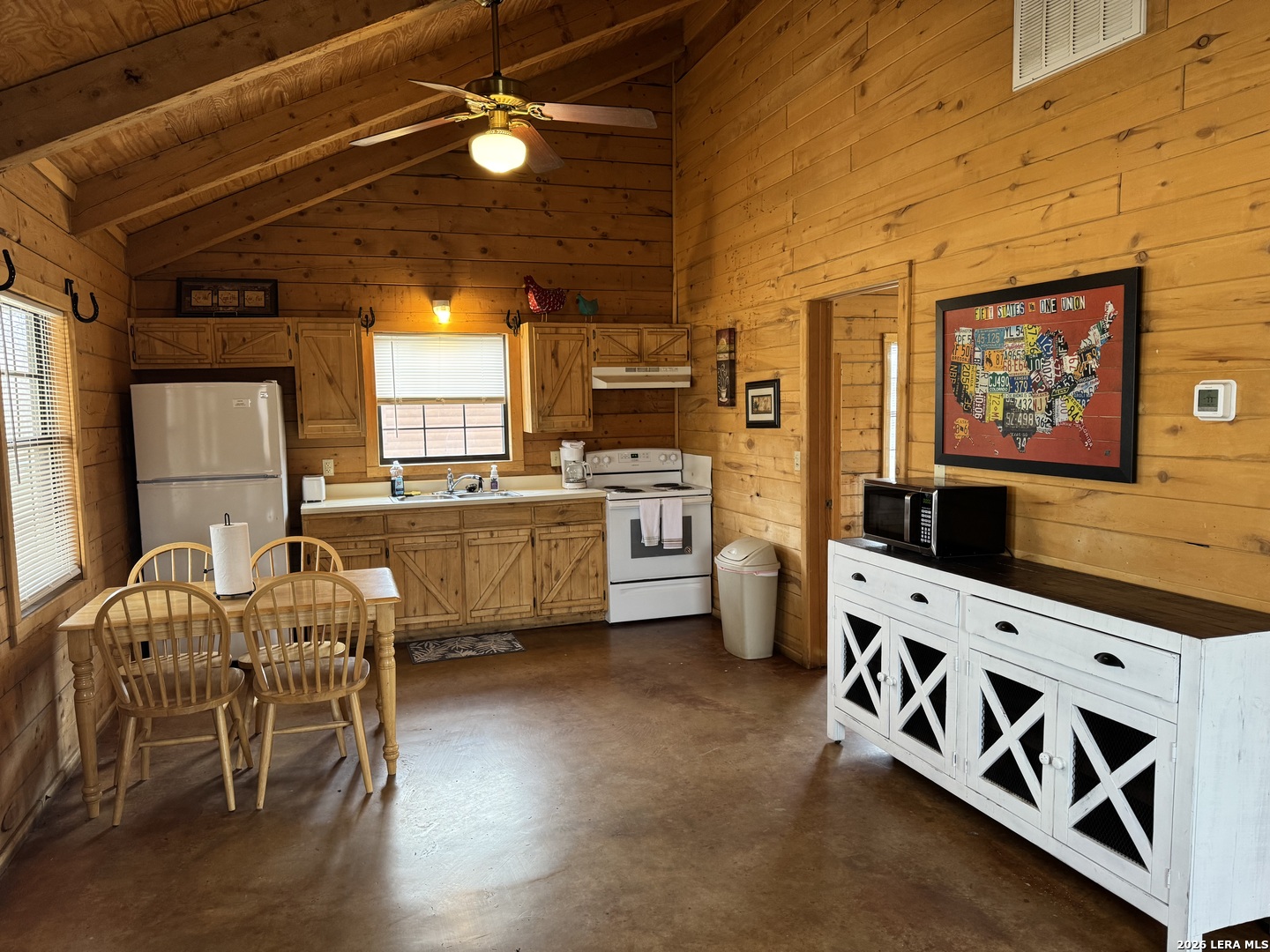 110 Red Wright Road, Leakey, TX 78873 — photo 3