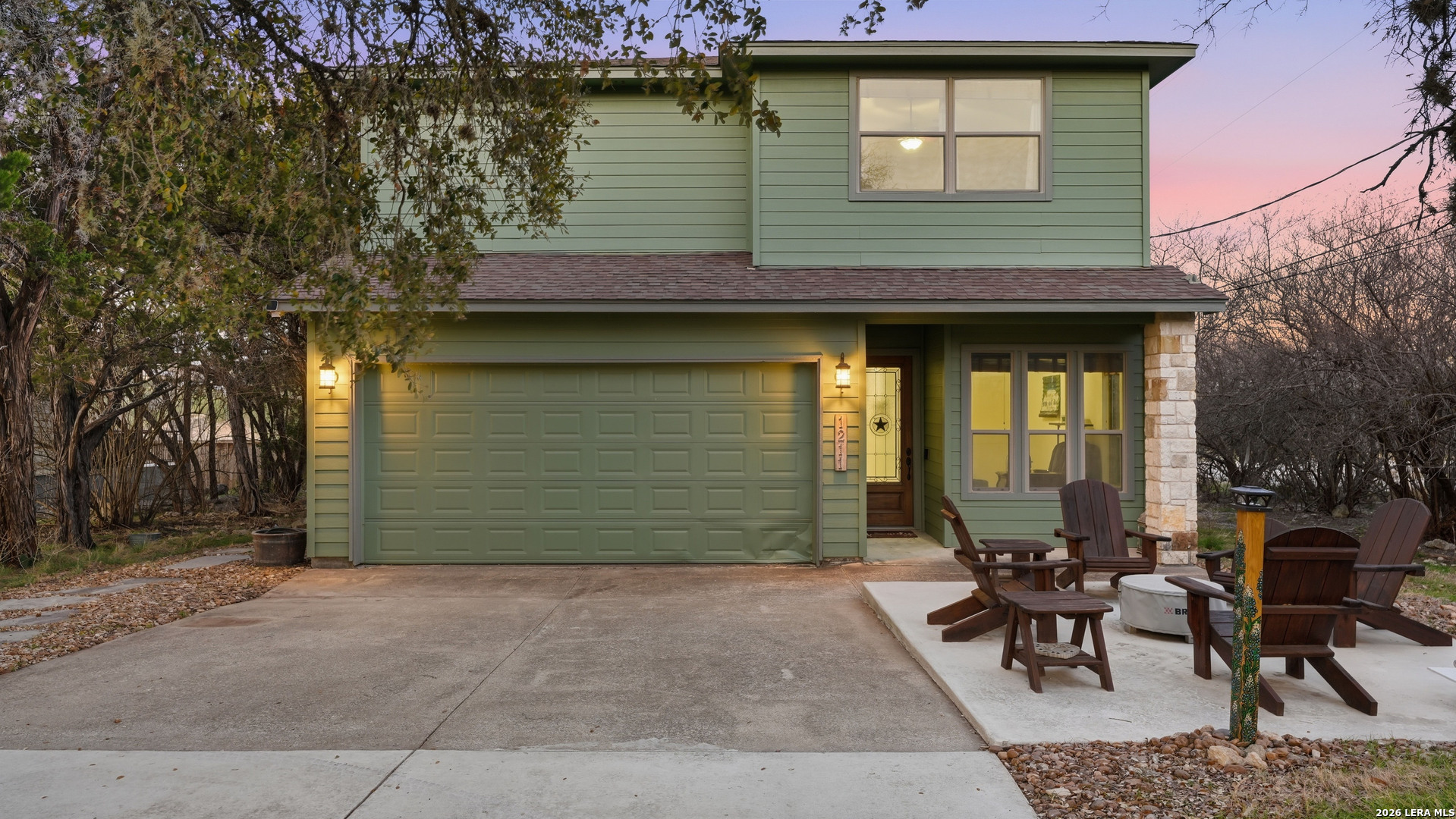 1211 Sherwood — photo