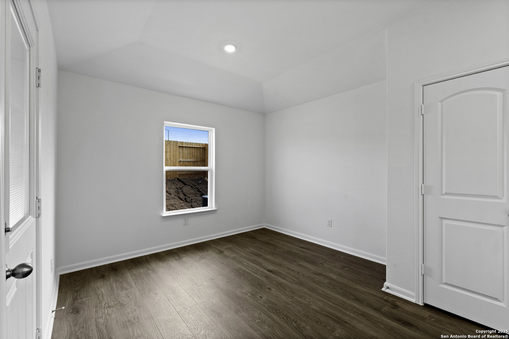 16170 Farmer, Lytle, TX 78052 — photo 3