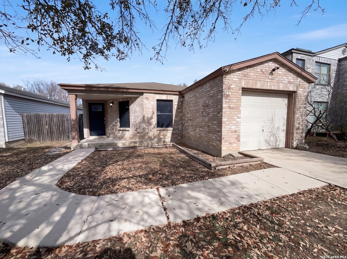 3741 Candlebluff — photo