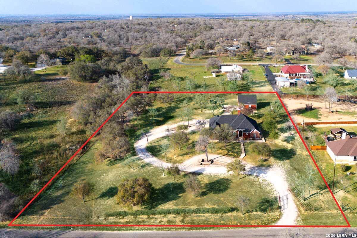 1007 Bluebonnet Lane — photo
