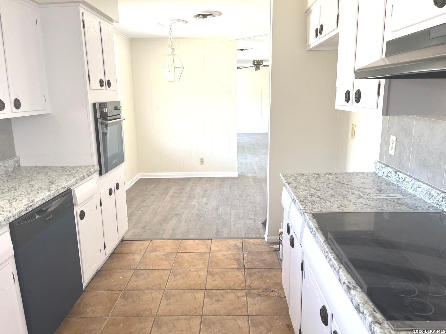 425 Driftwind, Windcrest, TX 78239 — photo 3