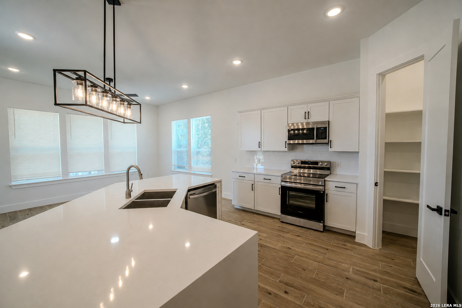 109 W Eli Chandler — photo