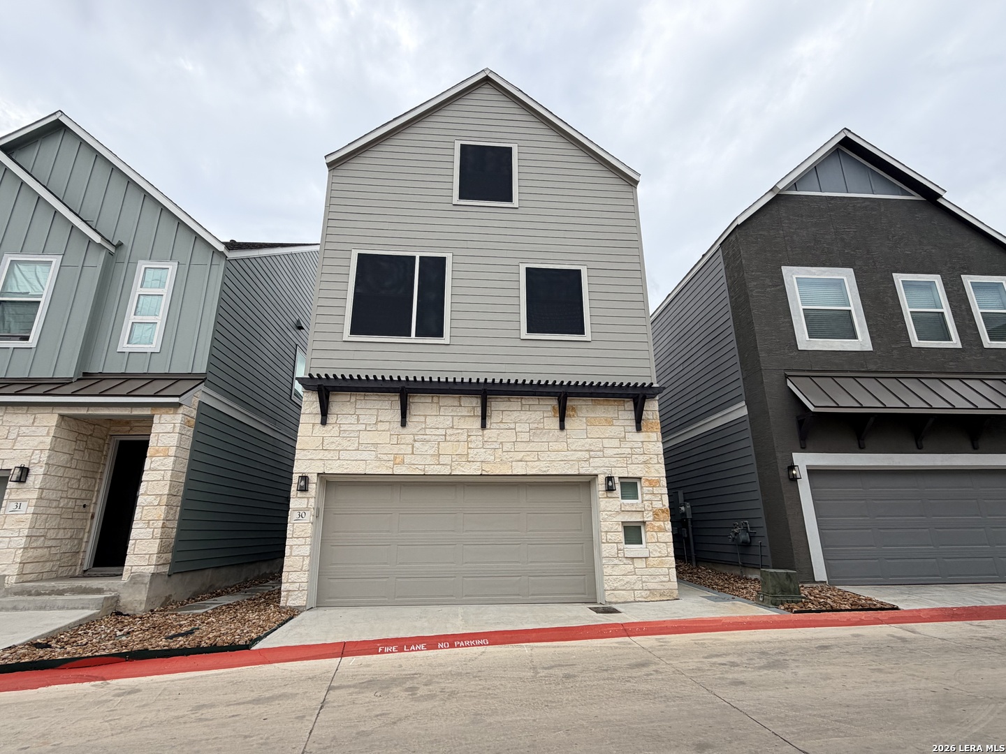 5843 Whitby Rd Unit 30 — photo