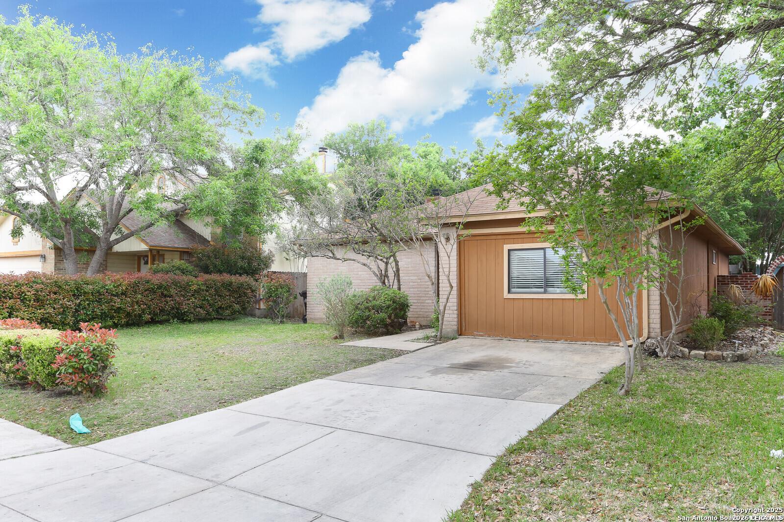 6334 Candleview — photo
