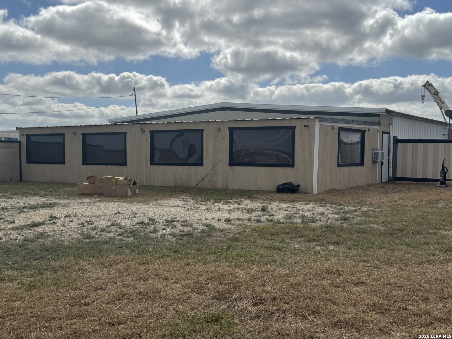 14550 E Interstate 10 — photo