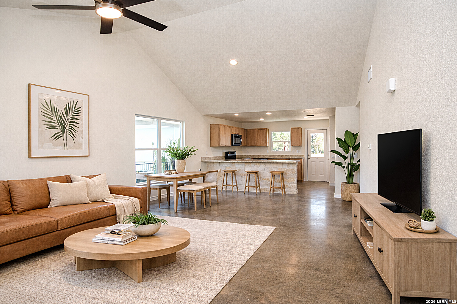 720 Cimarron, Spring Branch, TX 78070 — photo 2