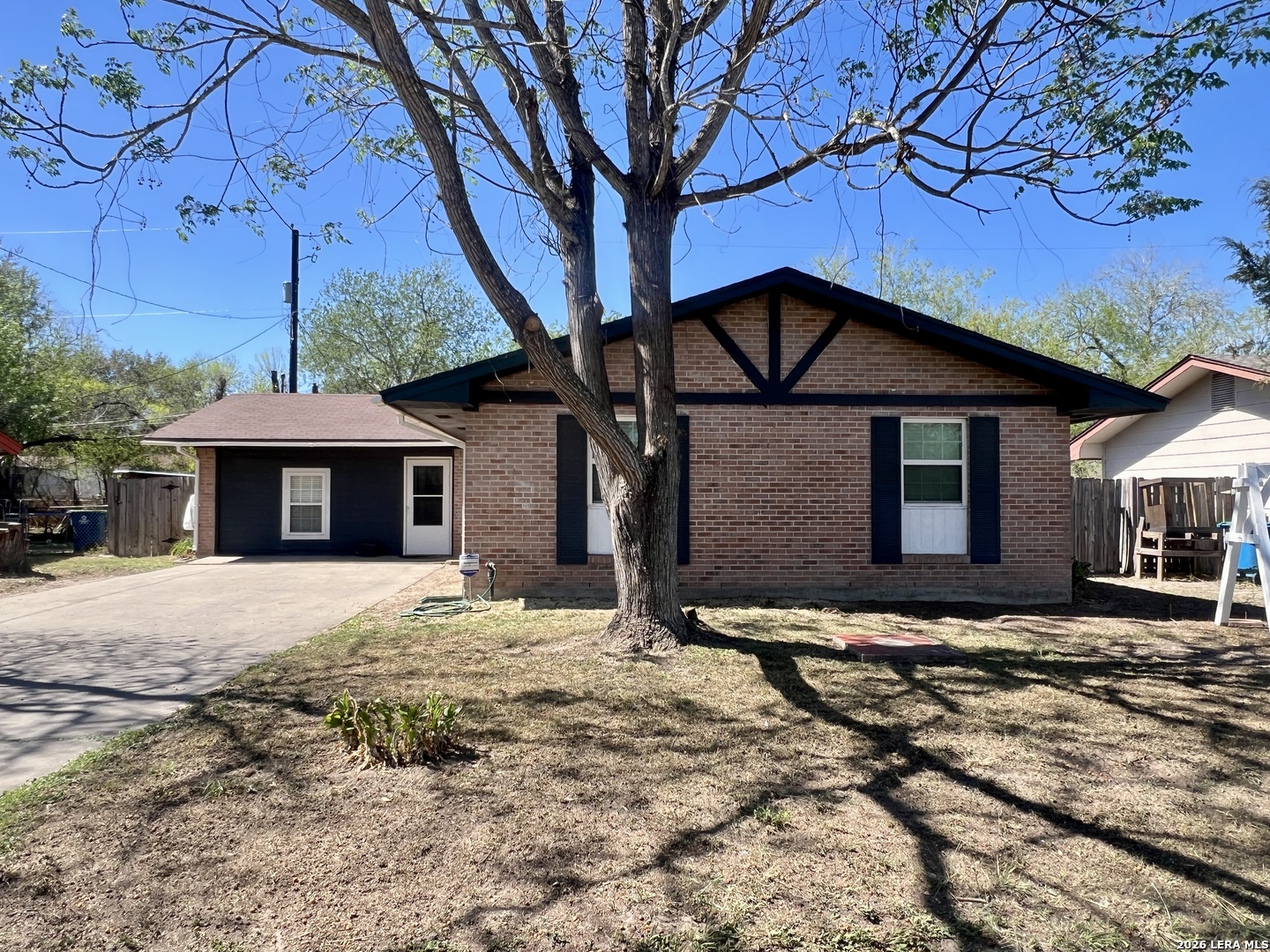 907 Big Bend Drive — photo