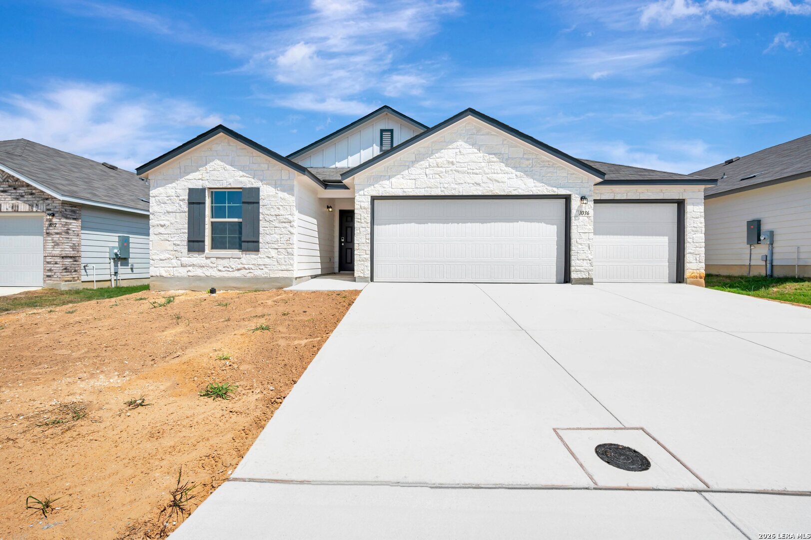 1036 Amber Lake — photo