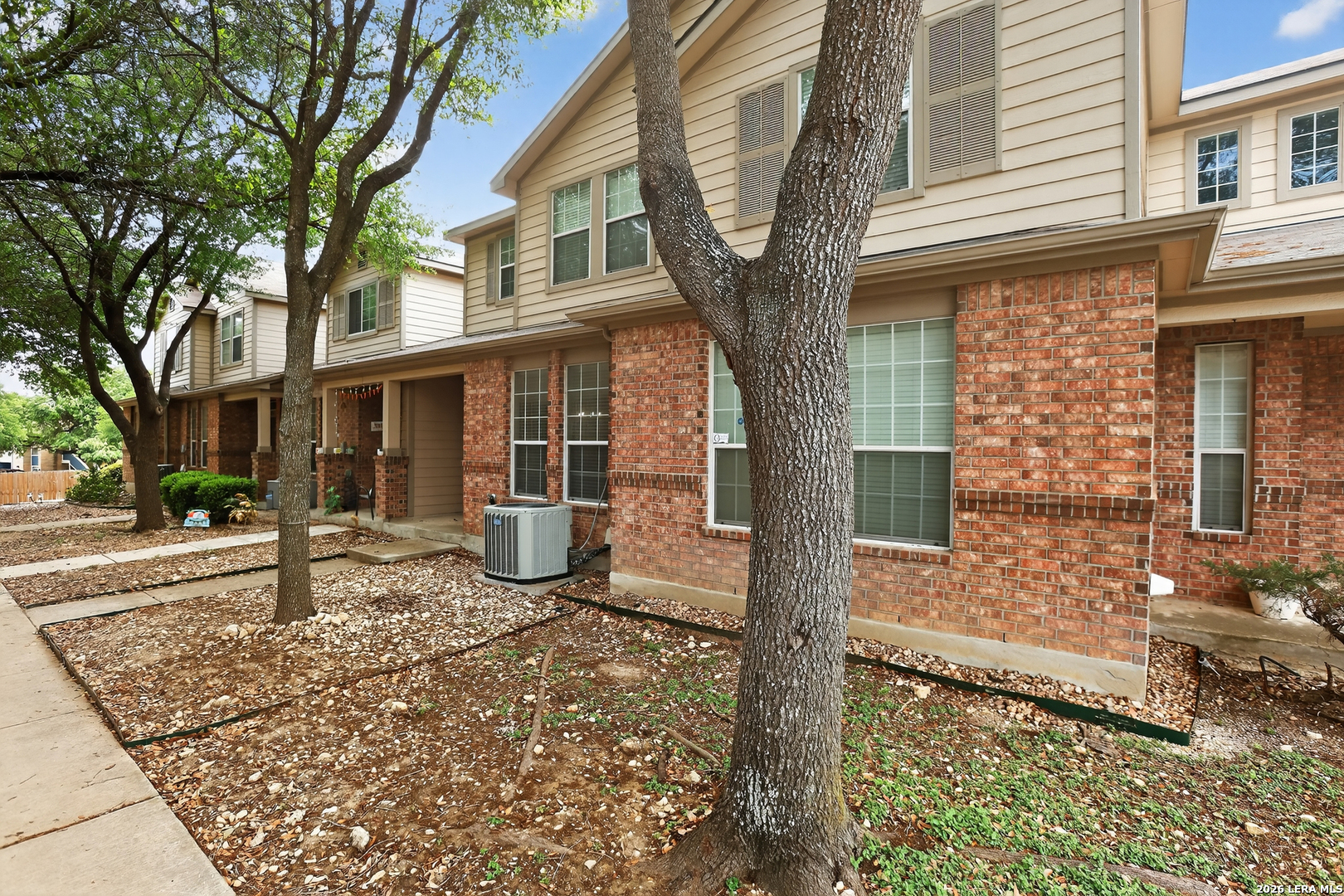 2608 Grayson Way — photo