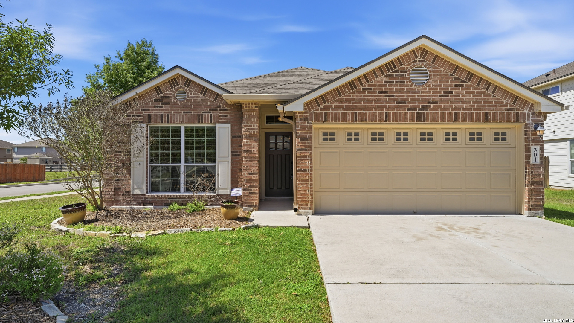 301 Creekview Way — photo