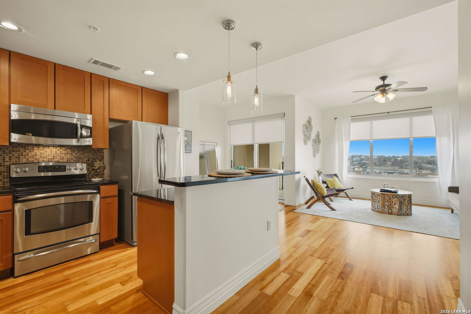215 N Center 804 — photo
