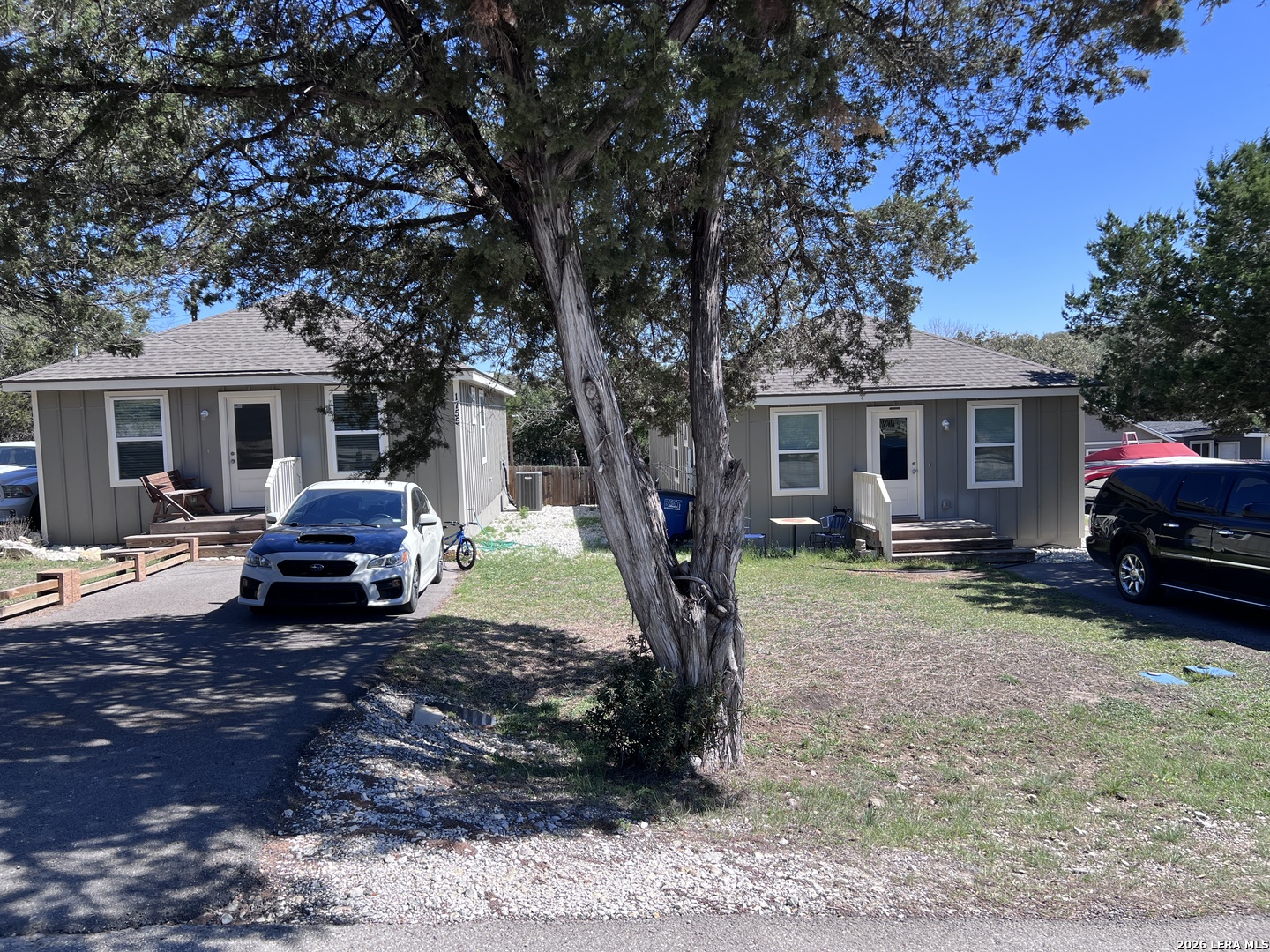 1755 Live Oak — photo