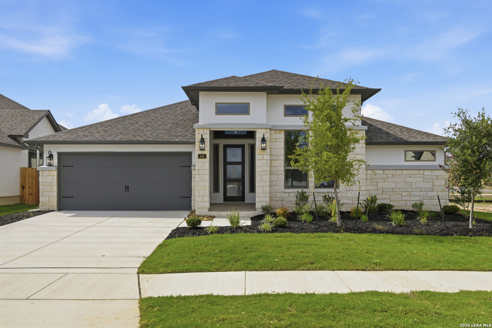 343 Grand Legacy — photo