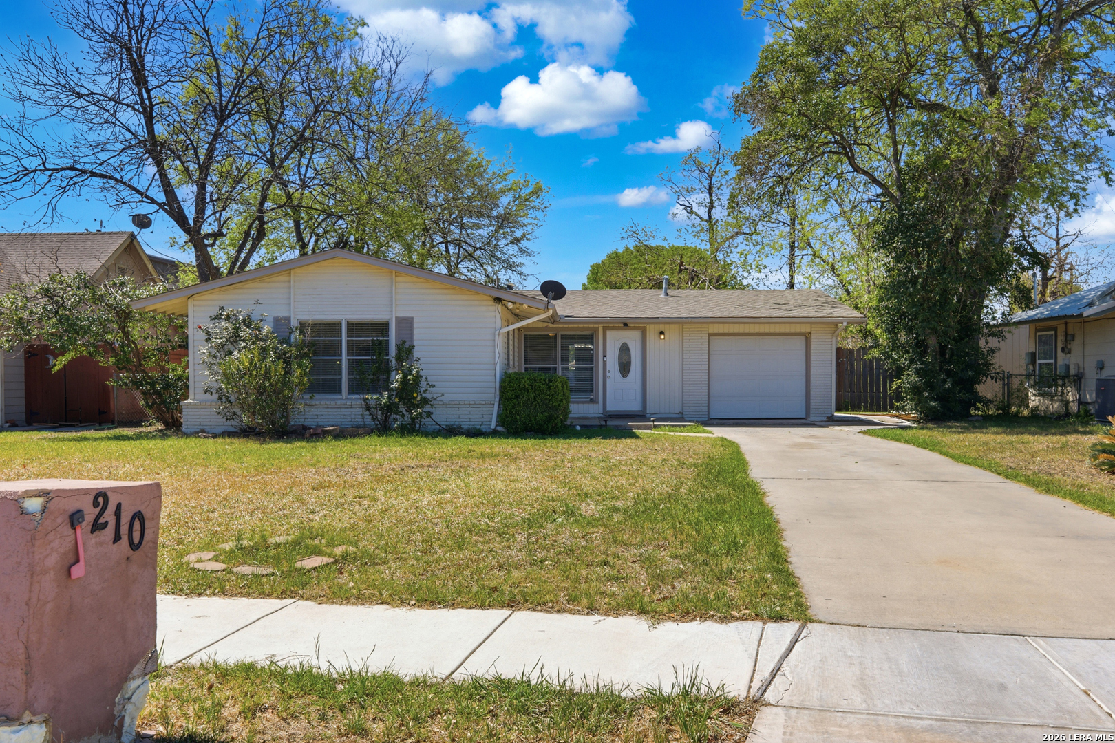 210 N Guilford Drive — photo