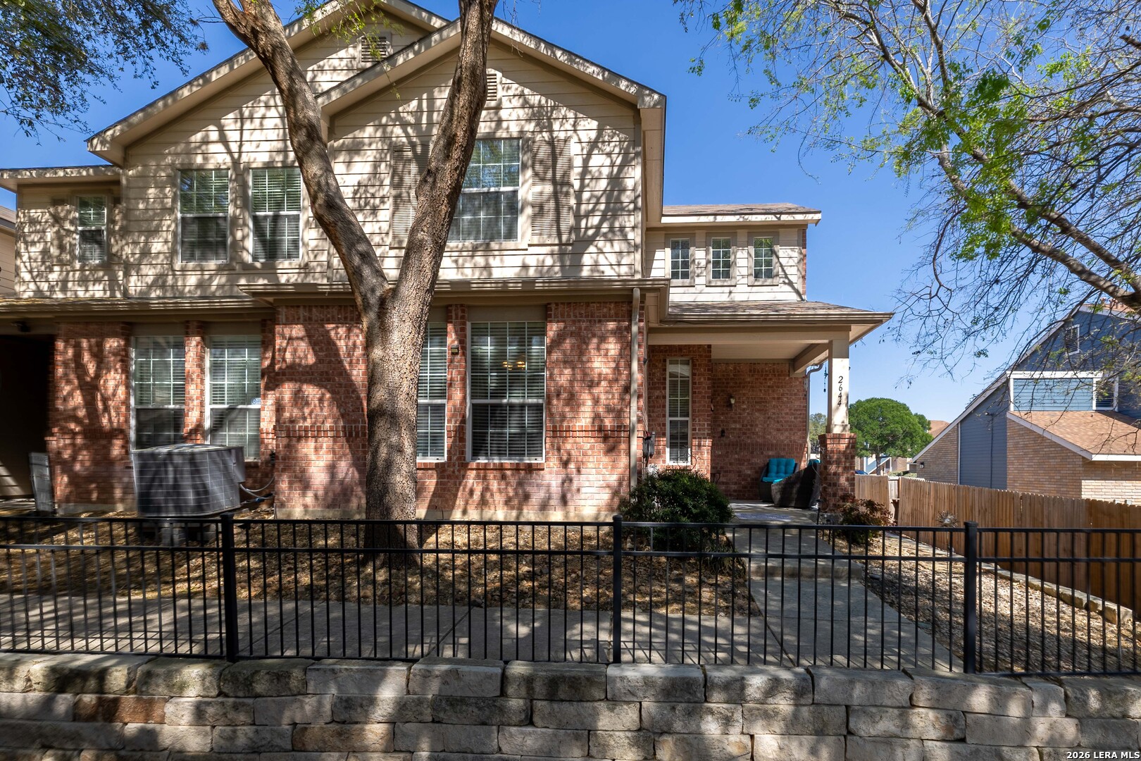 2644 Grayson Way — photo