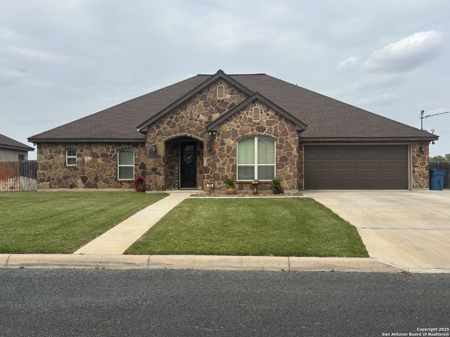 104 Park View, Poth, TX 78147 — photo 2