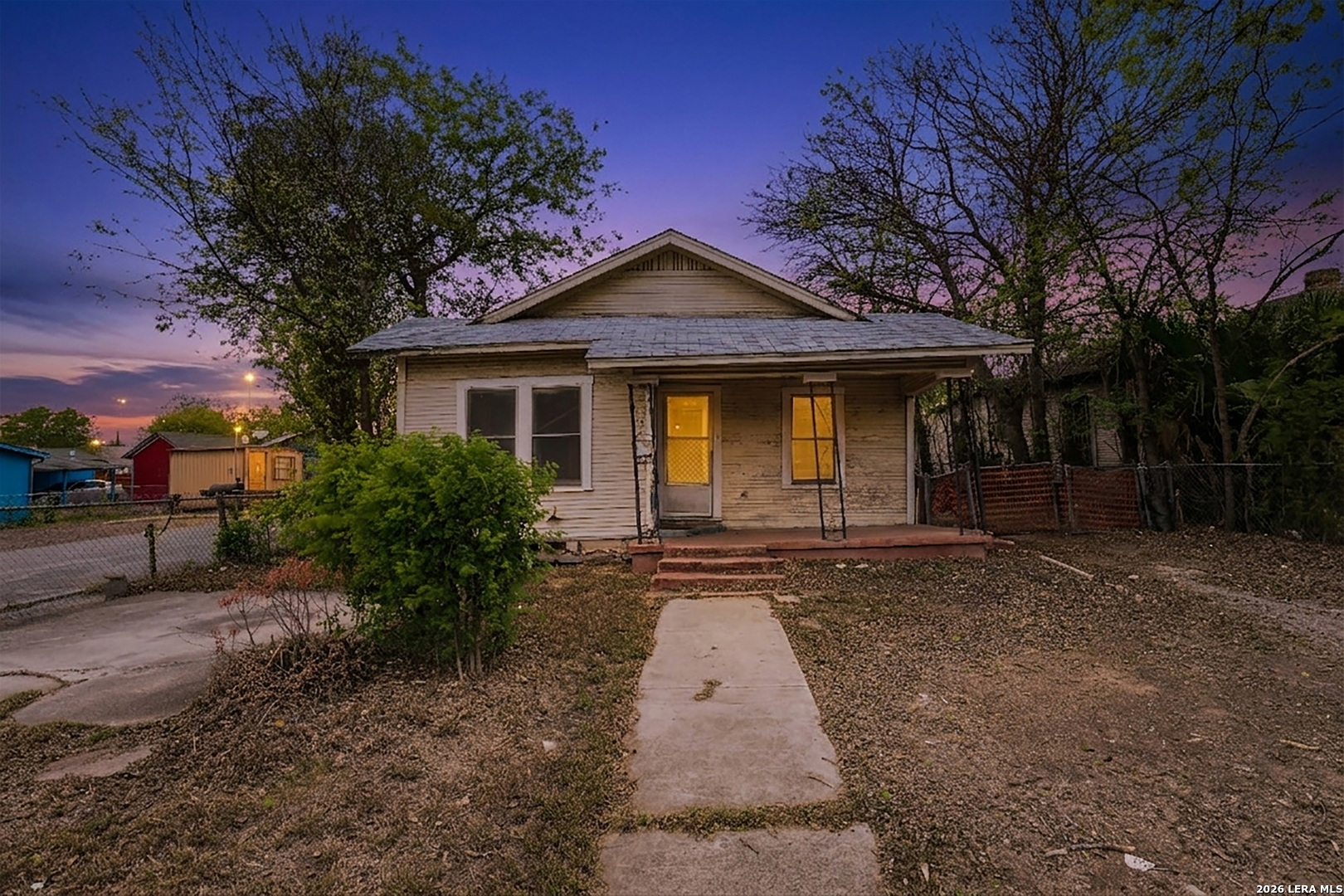 3007 Buena Vista — photo