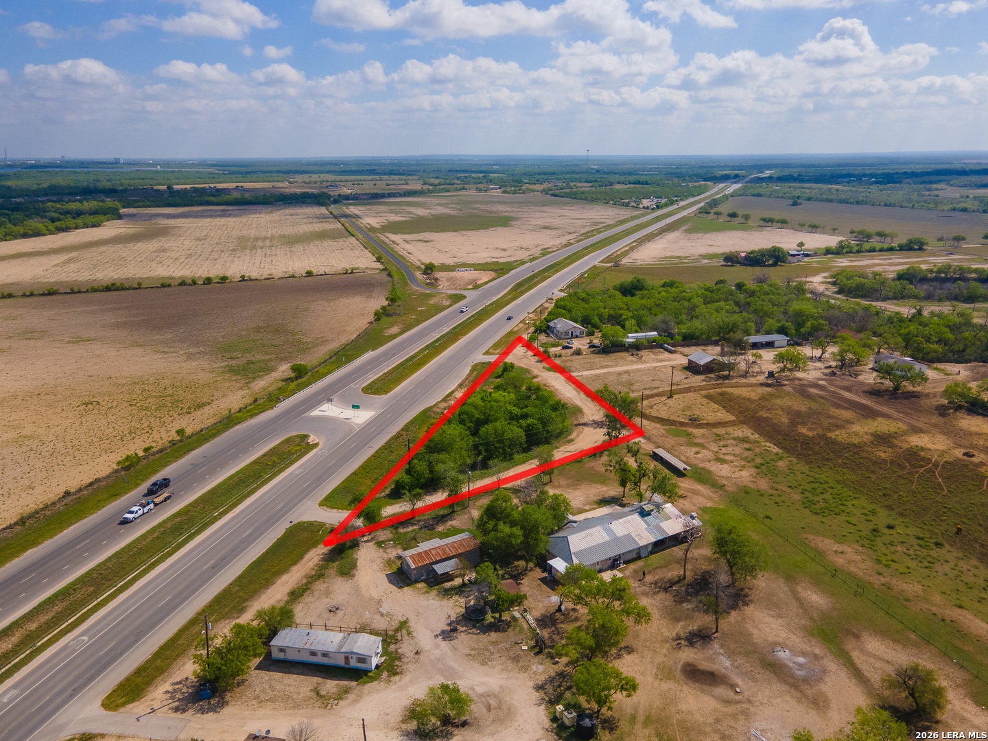 4984 S Loop 1604 E, Elmendorf, TX 78112 — photo 2