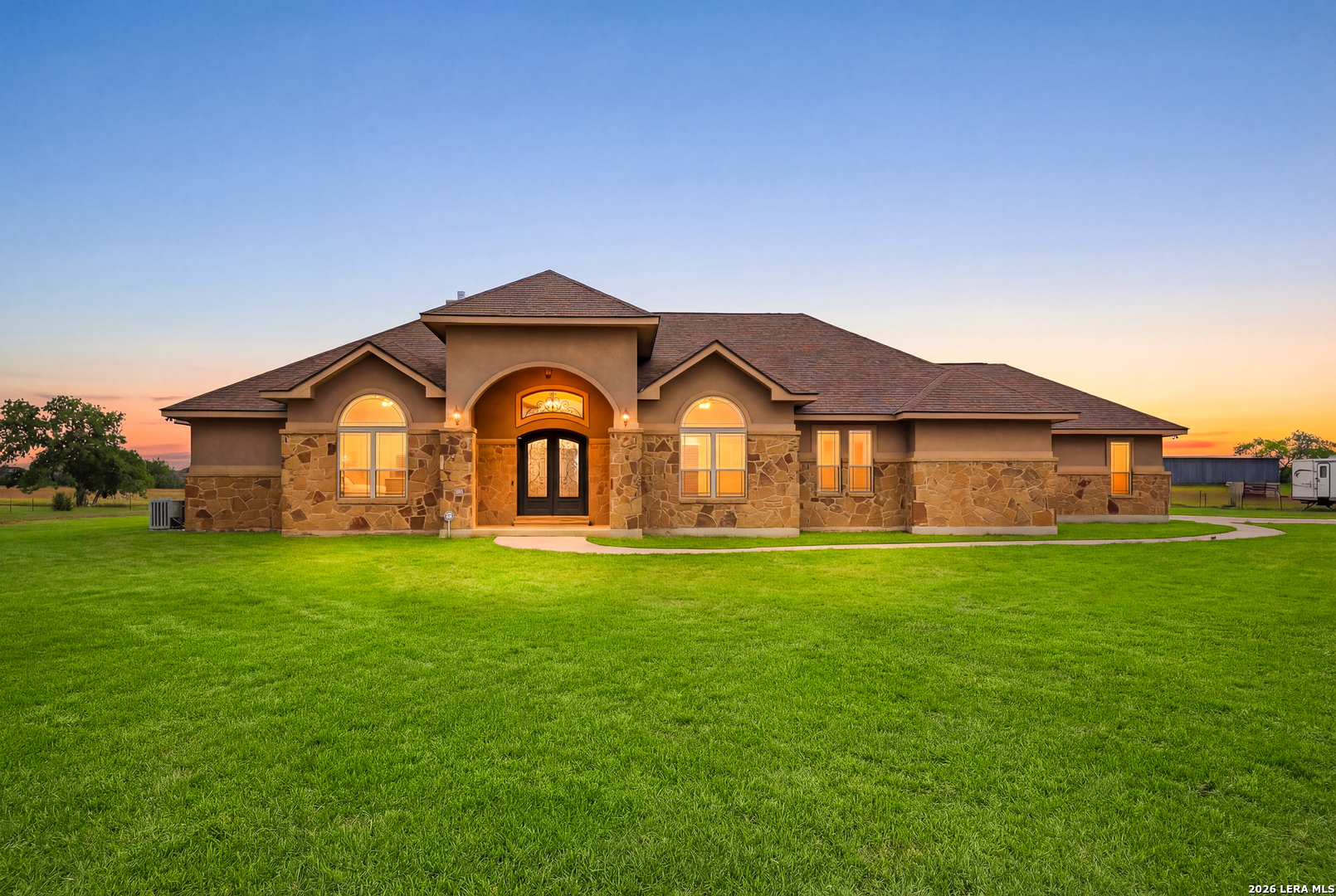 15820 FM 539 — photo