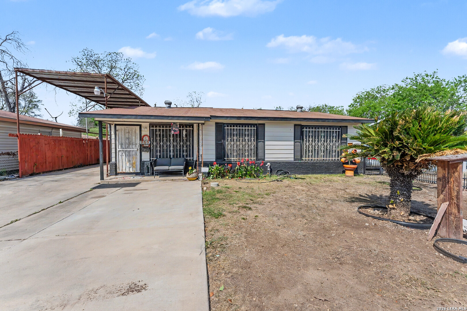 255 Lansing Lane — photo