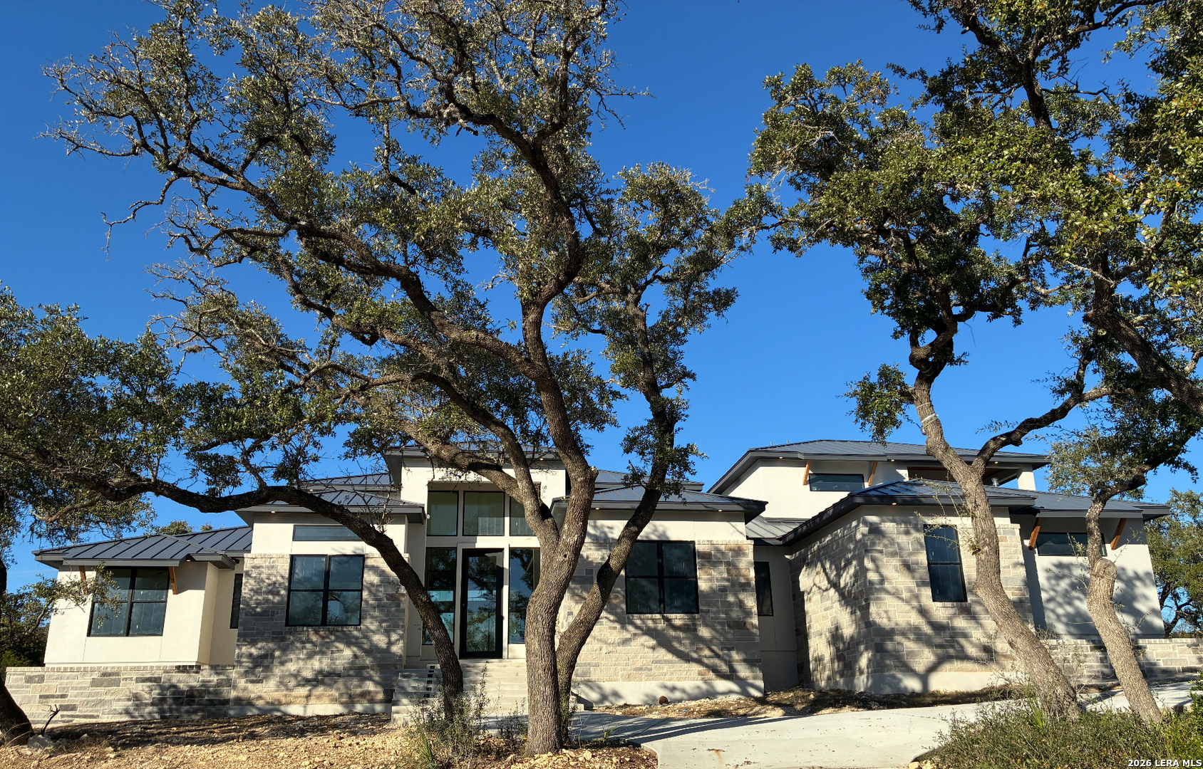 24318 Tres Arroyos — photo