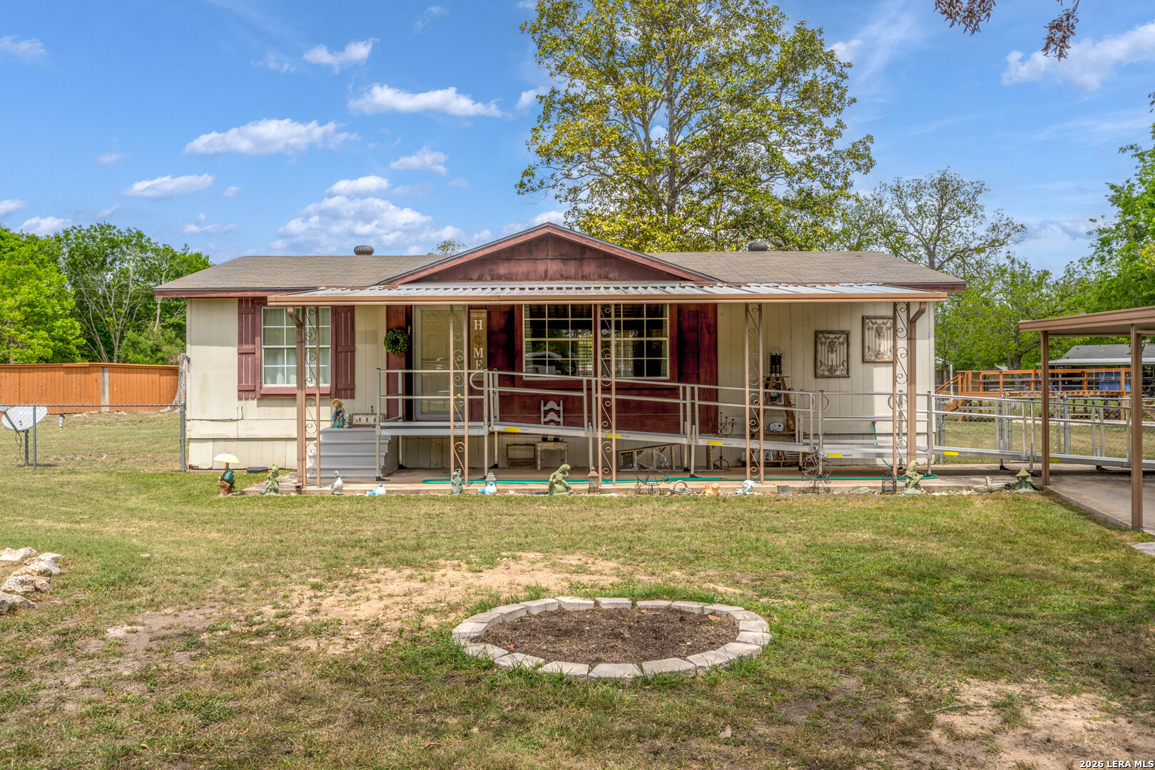 430 Pecan Dr SW — photo