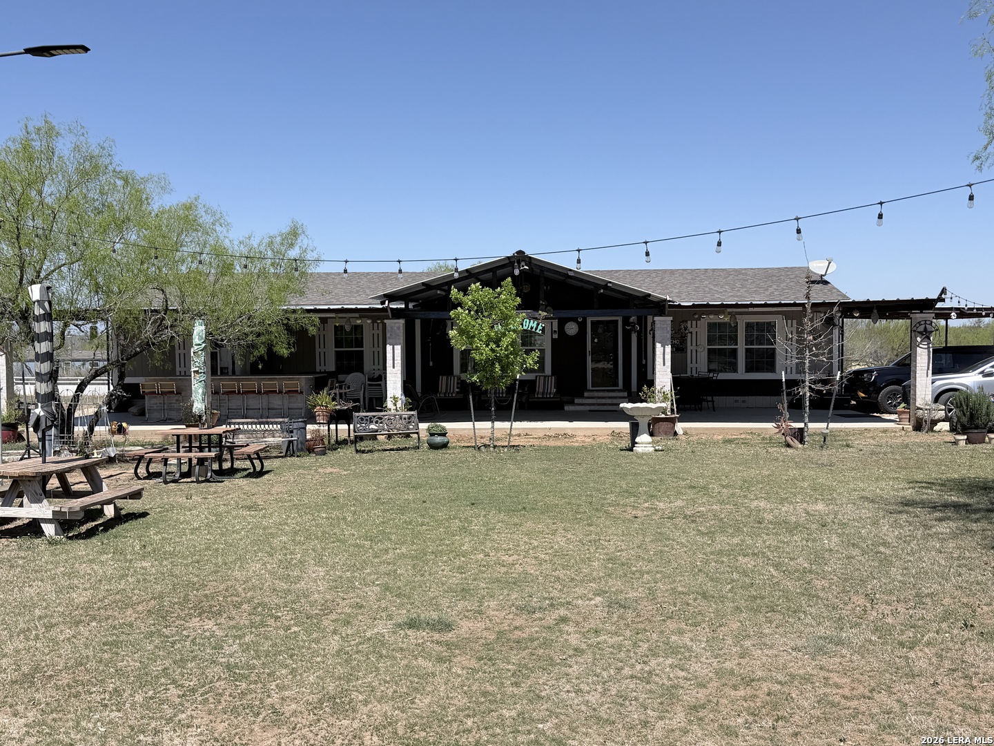 152 County Road 2667, Devine, TX 78016 — photo 2