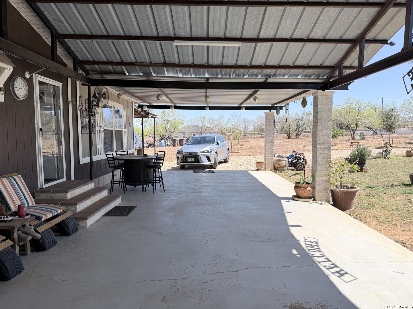 152 County Road 2667, Devine, TX 78016 — photo 3