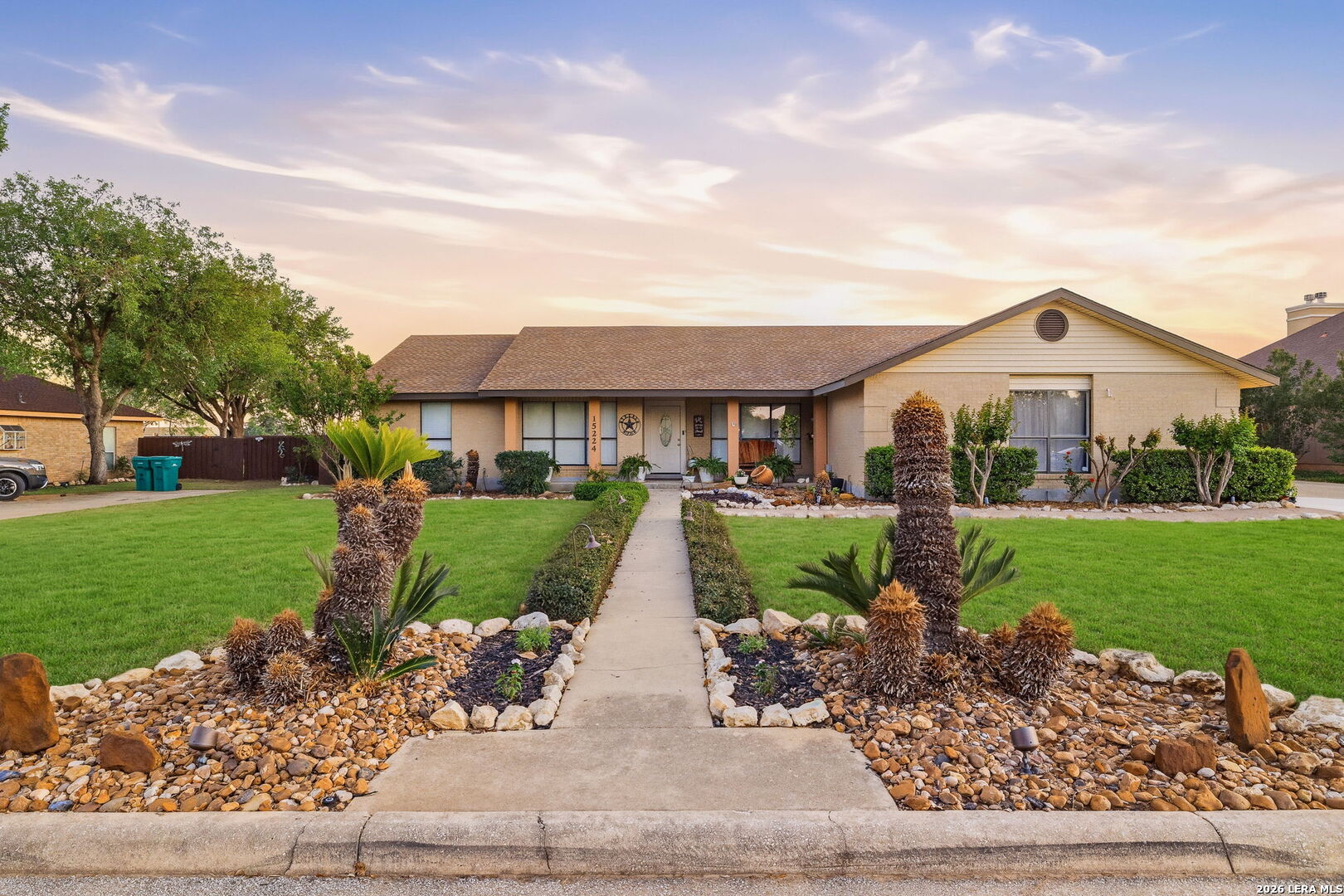 15224 Park Place Drive — photo