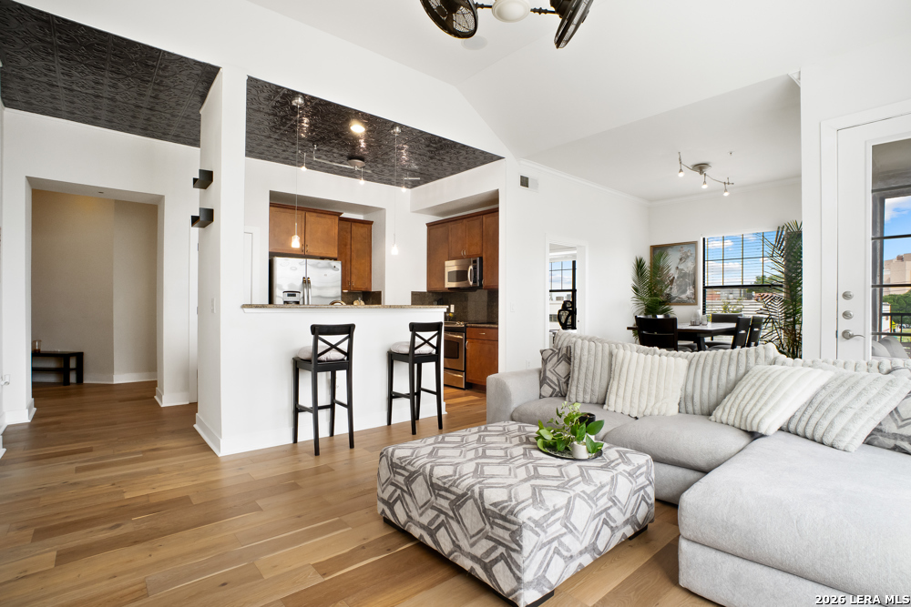 7342 Oak Manor Drive 1302 — photo