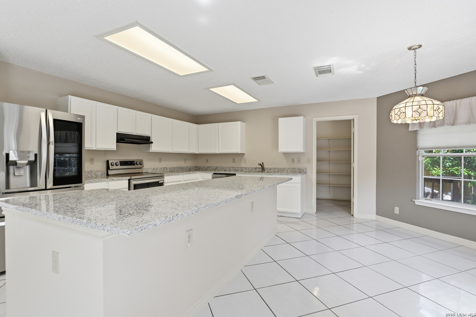 11214 Scarborough Court — photo