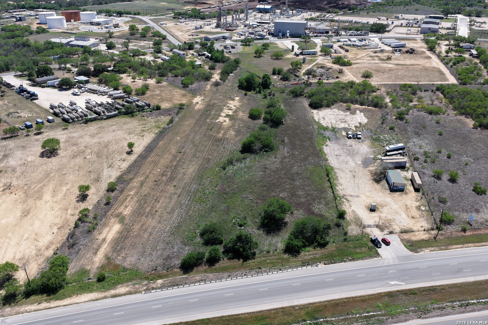4390 S Loop 1604 E, Elmendorf, TX 78112 — photo 2