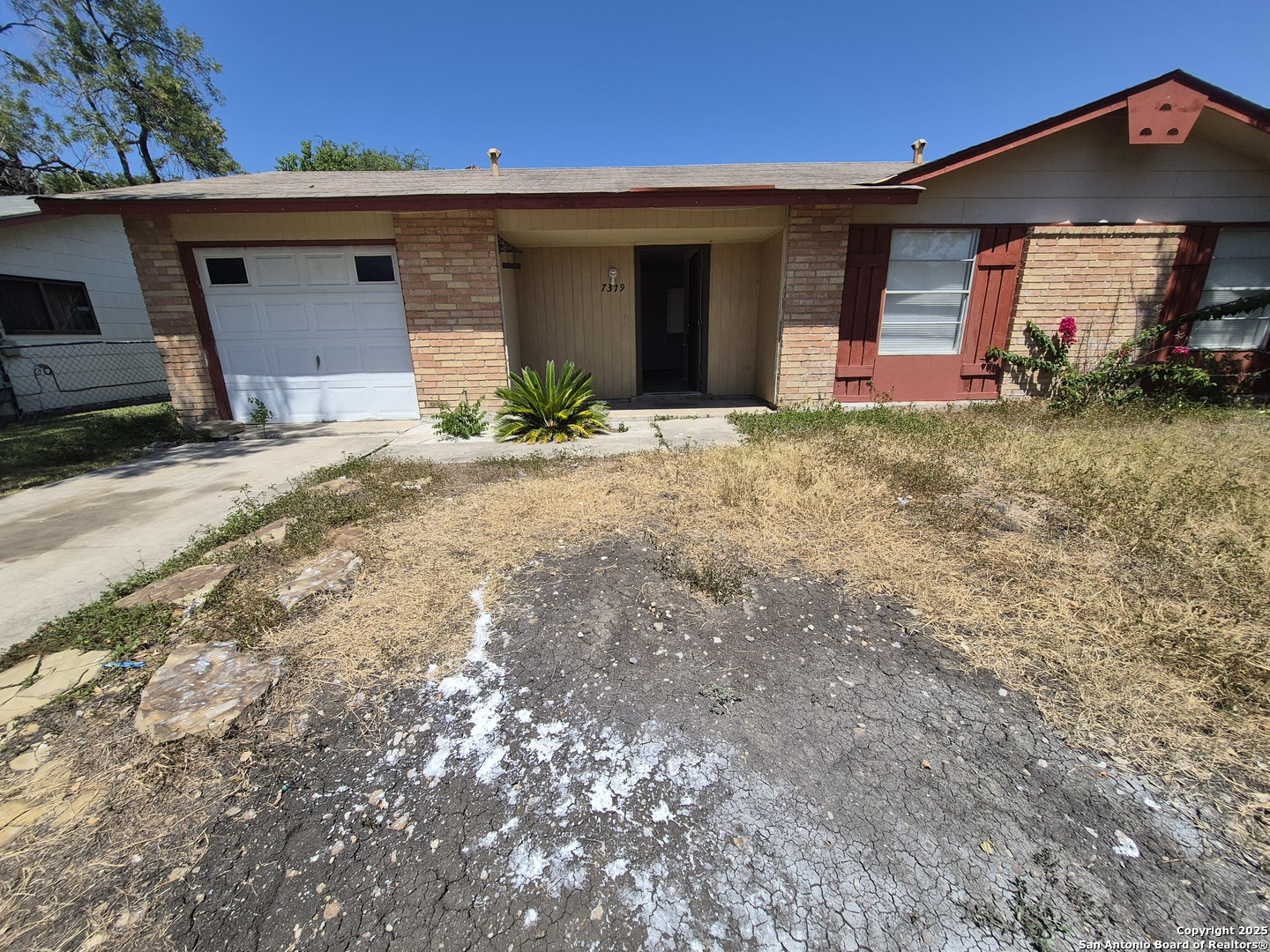 7319 Glen Cross — photo