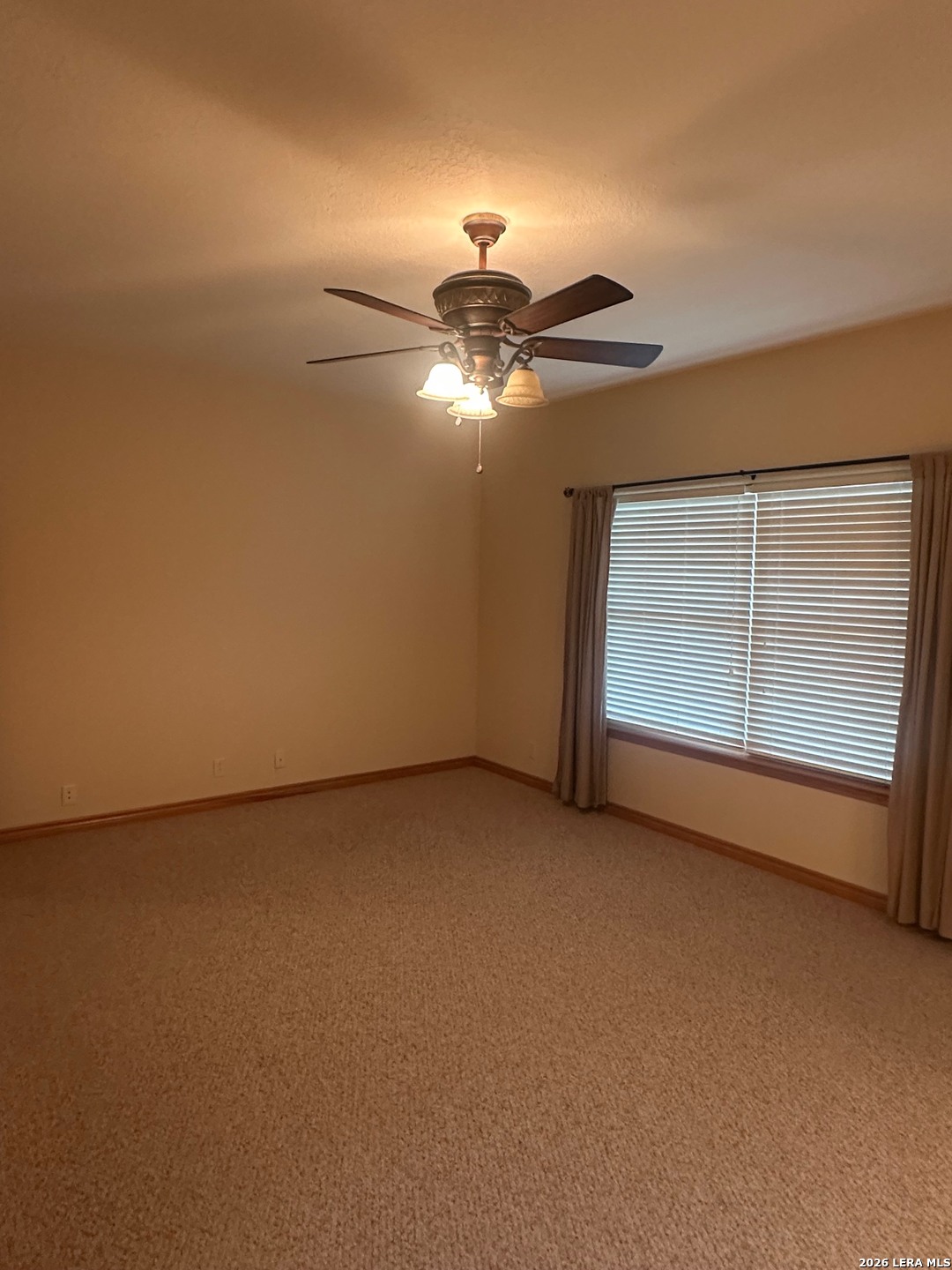 3 Summit View, Uvalde, TX 78801 — photo 3