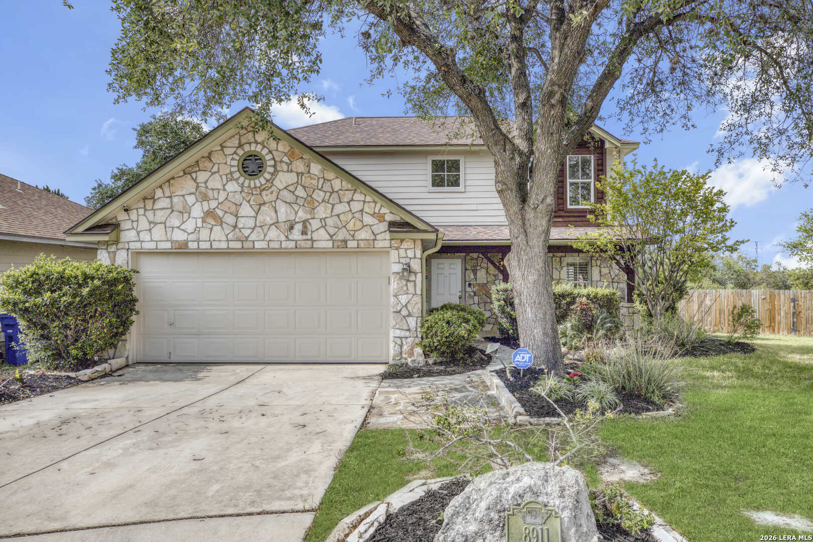 8911 Veranda Court — photo