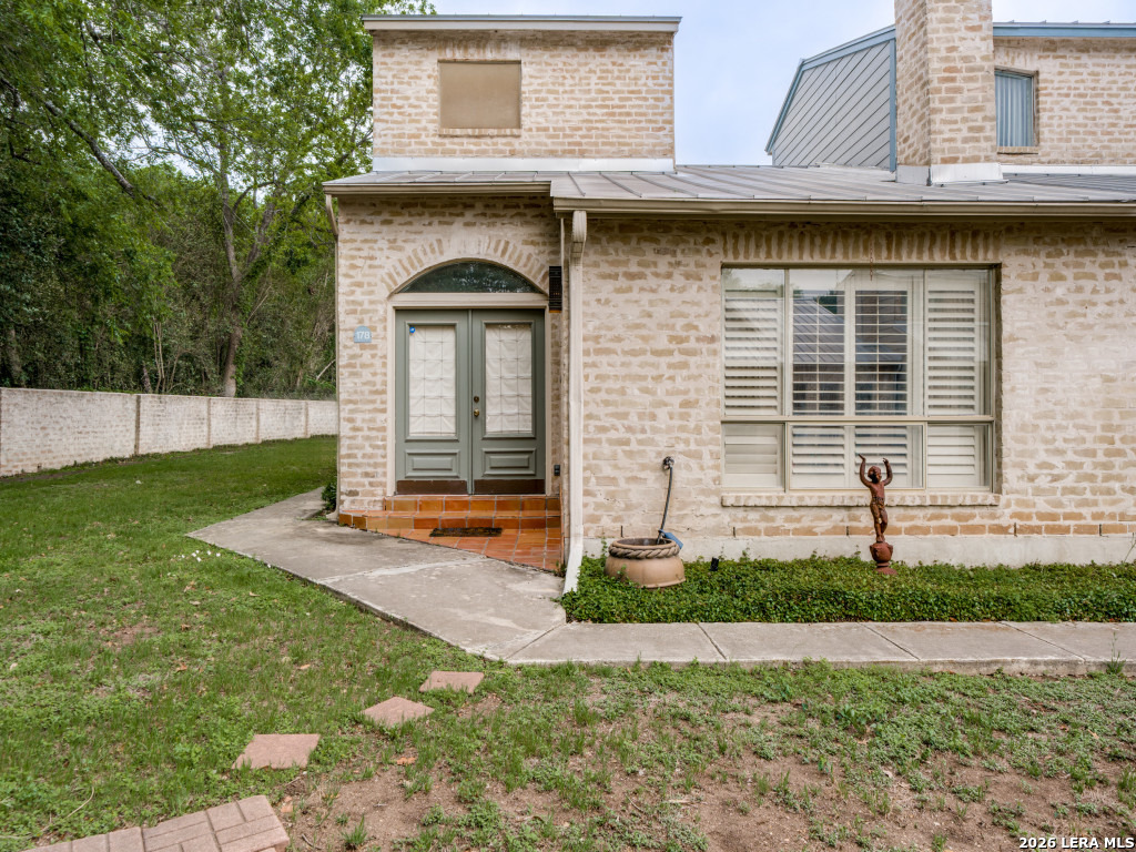 178 Oakwell Farms — photo