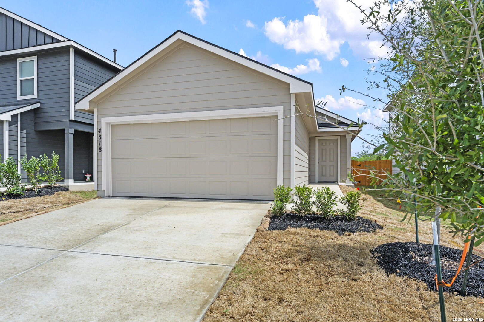 4818 Turquoise Park — photo