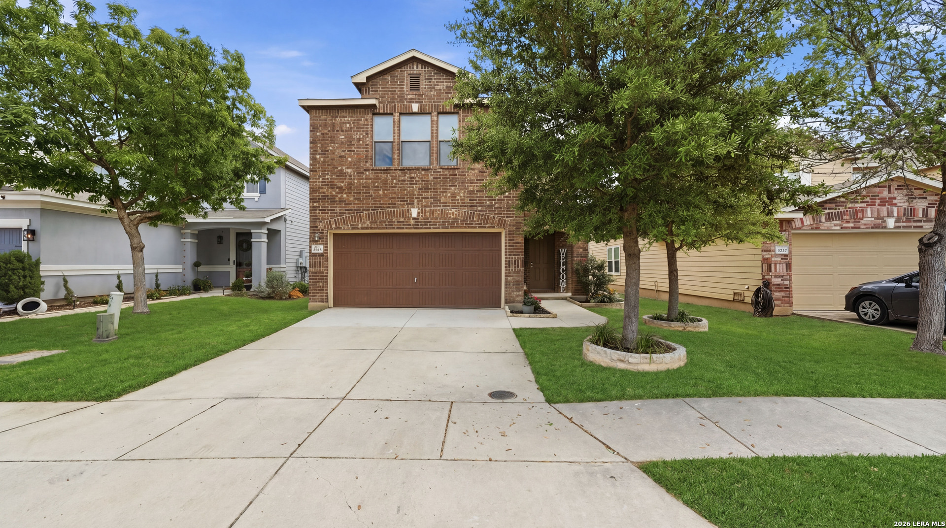 3933 Legend Pond — photo
