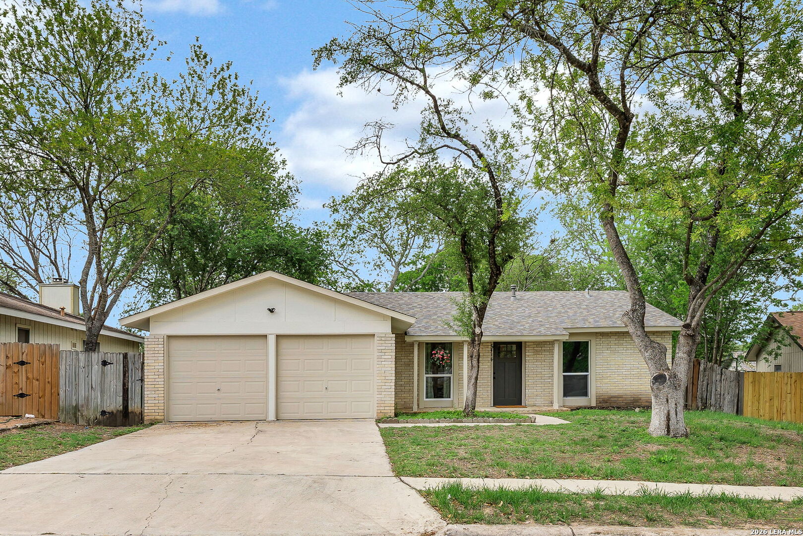 5914 Channcy Springs Street — photo