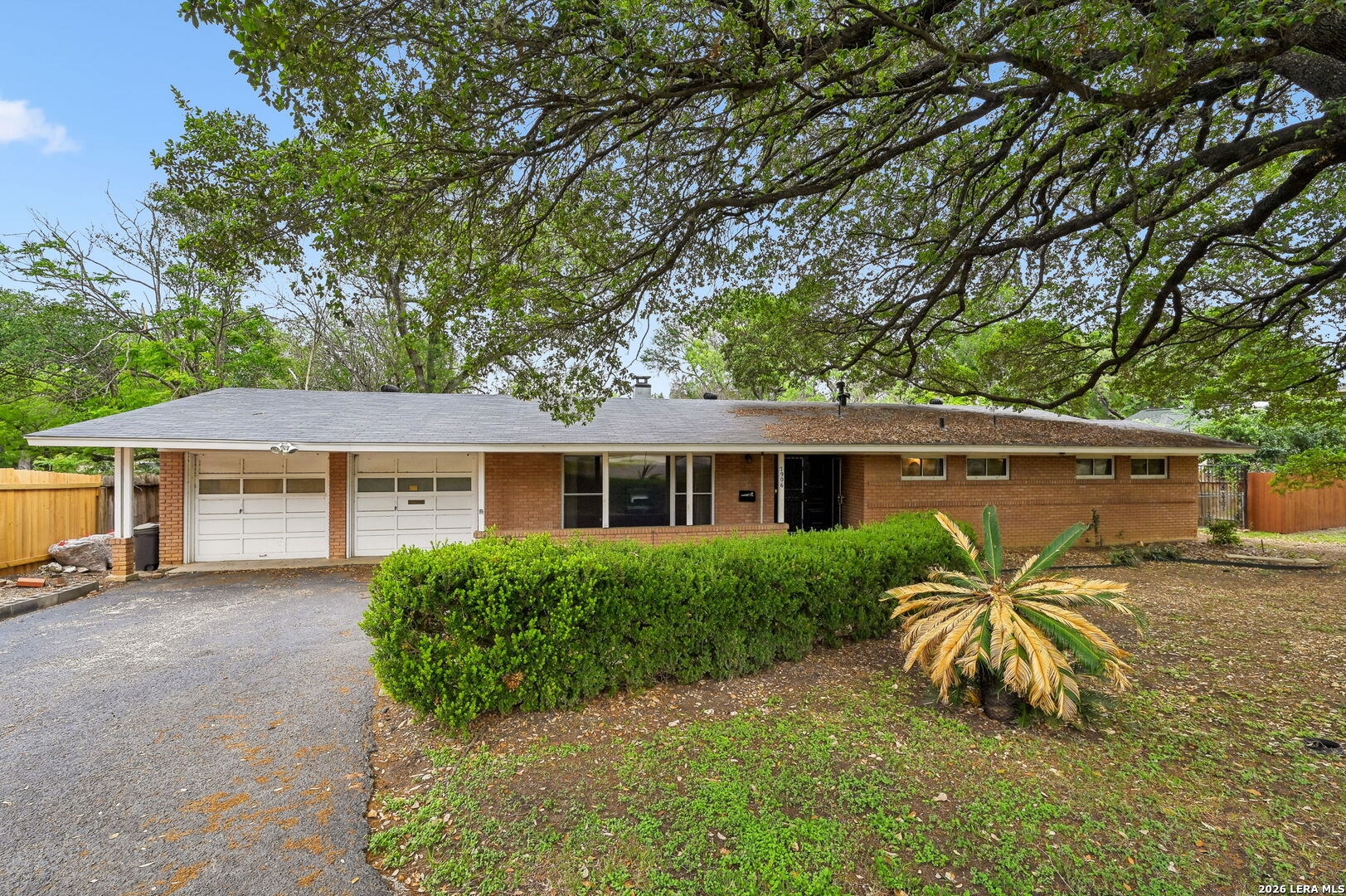 7906 Robin Rest Drive — photo
