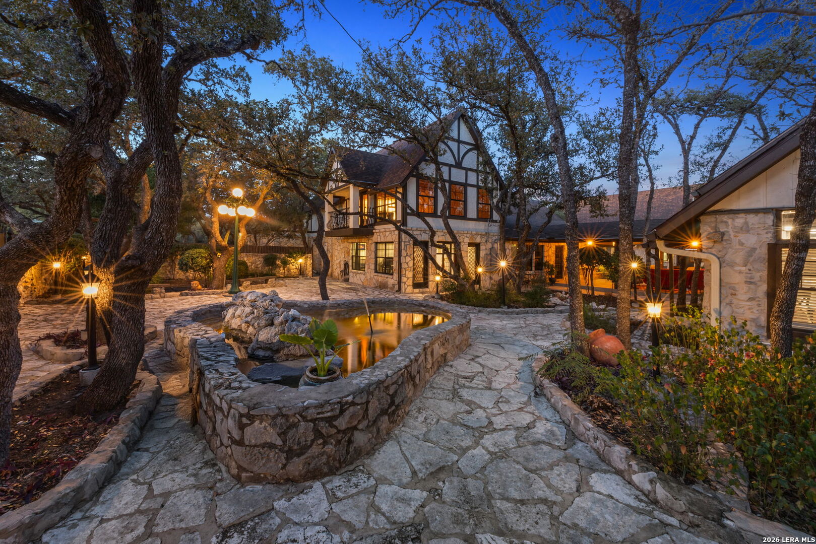 232 Meadowbrook Drive — photo