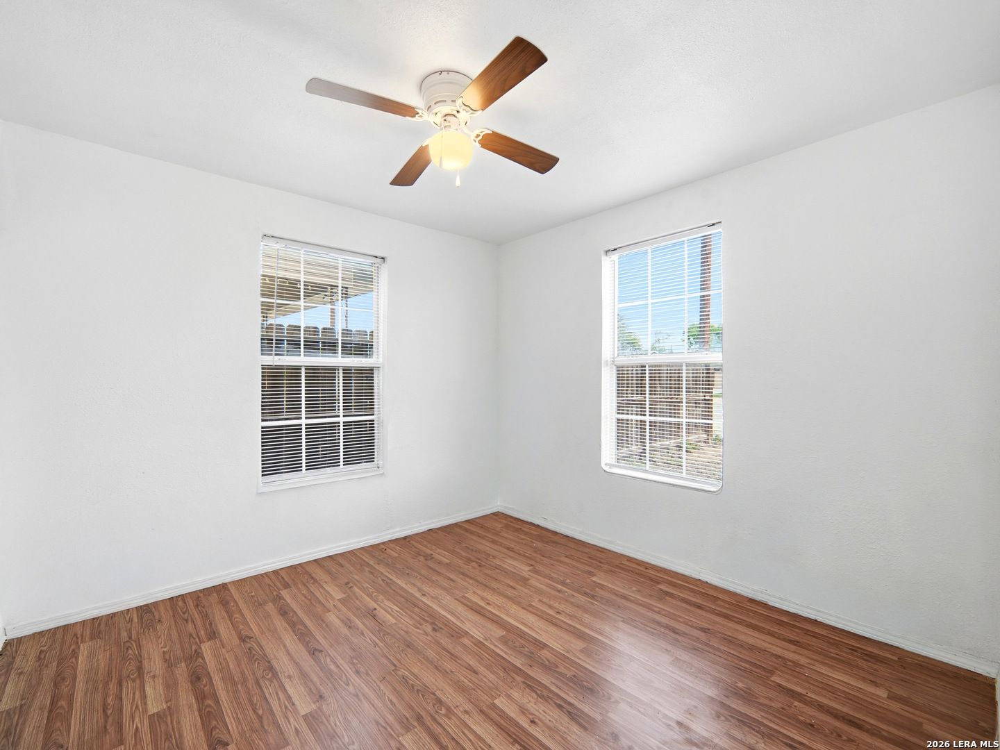 501 E Westmeyer Street, Poth, TX 78147 — photo 3