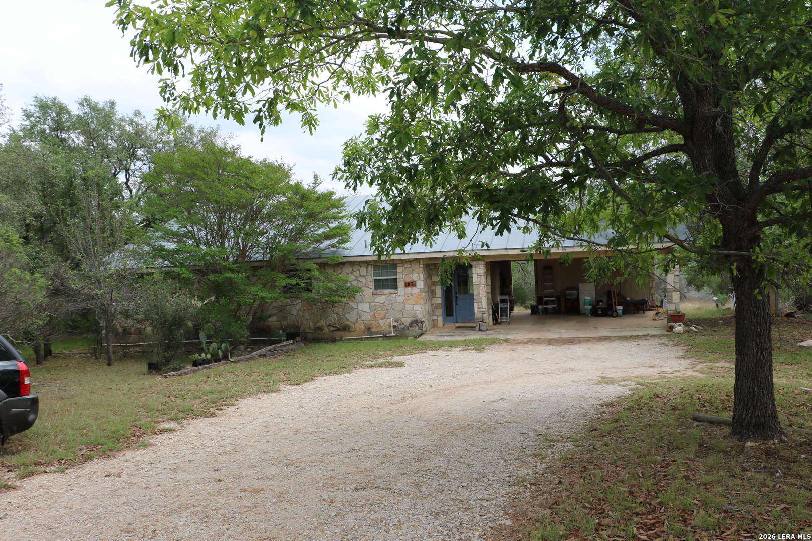 1307 Comanche Path — photo