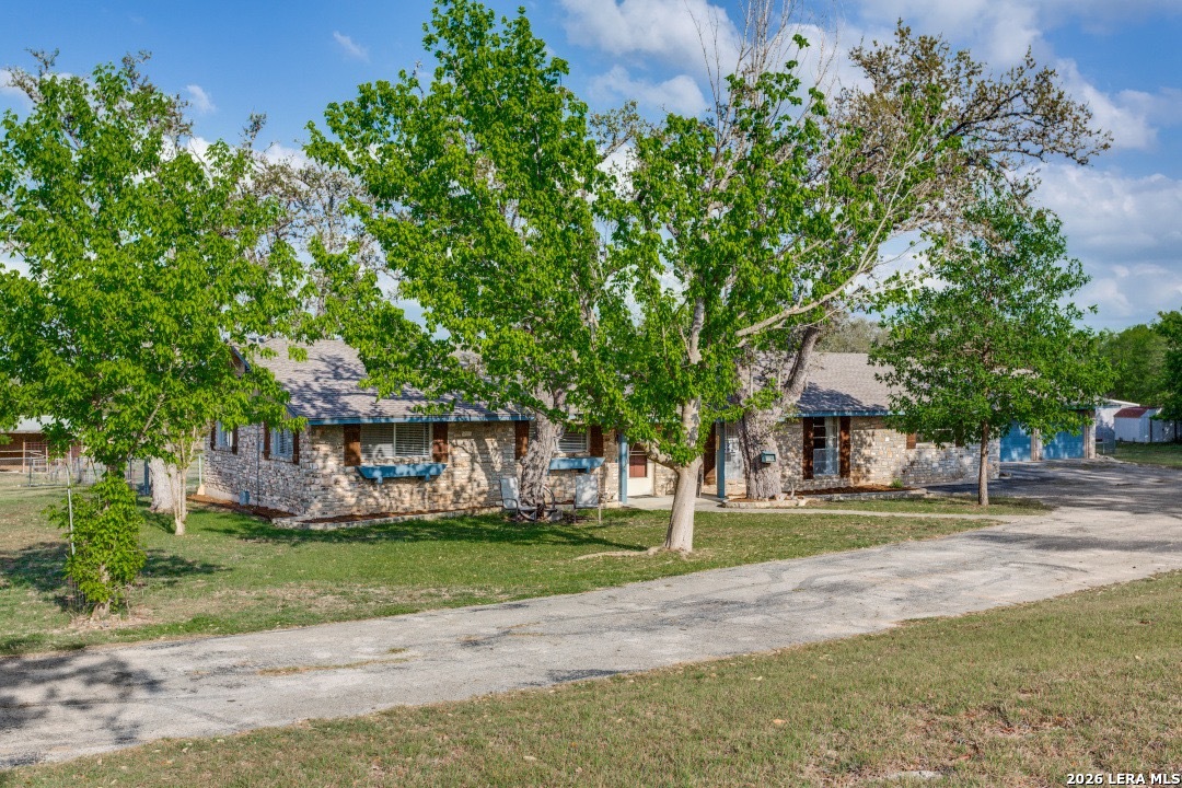 212 Kendall Oaks Drive — photo